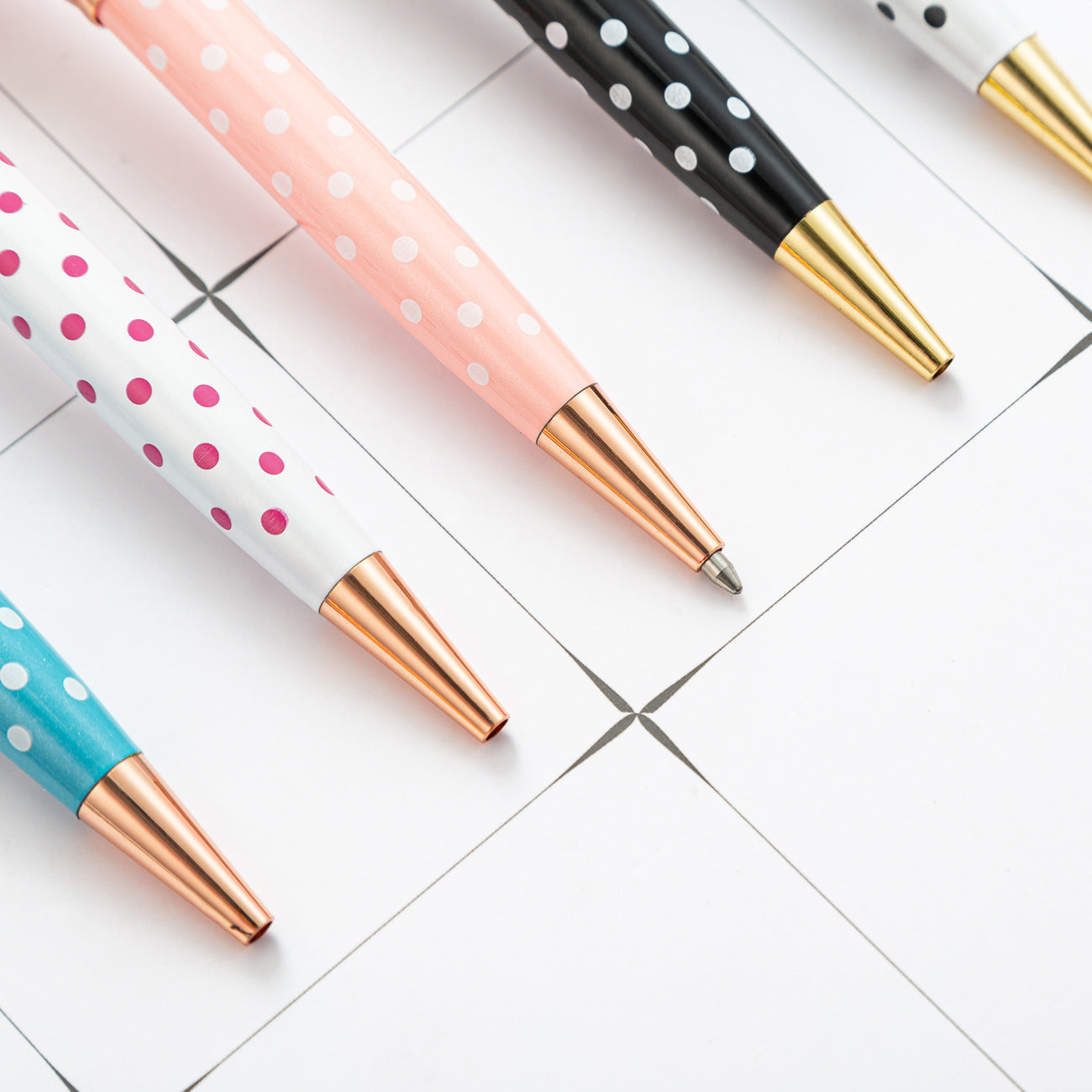 Whoelsale Pens Cute Dot Metal Pen Fashionable Office Pen