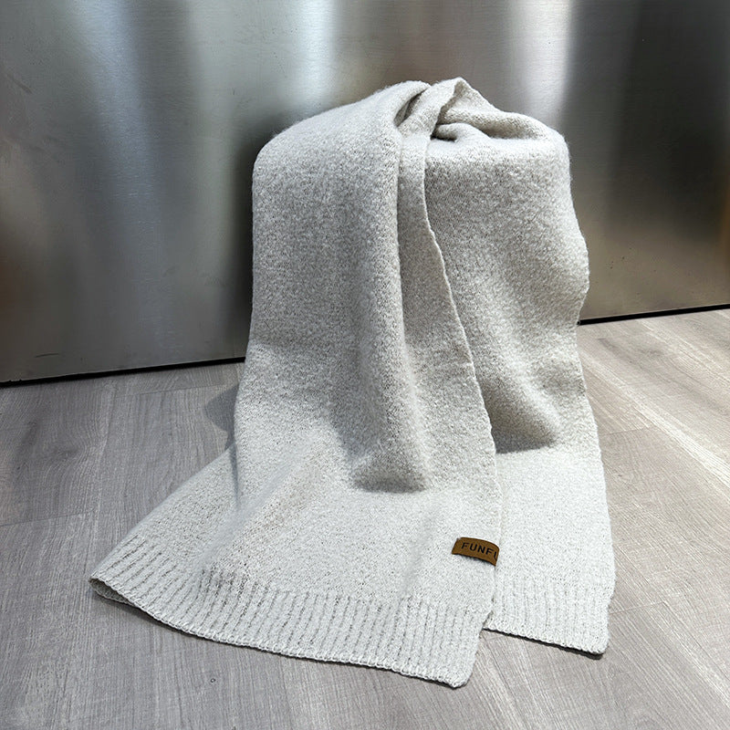 Wholesale Autumn and Winter Warm Solid Color High-end Knitted Scarf