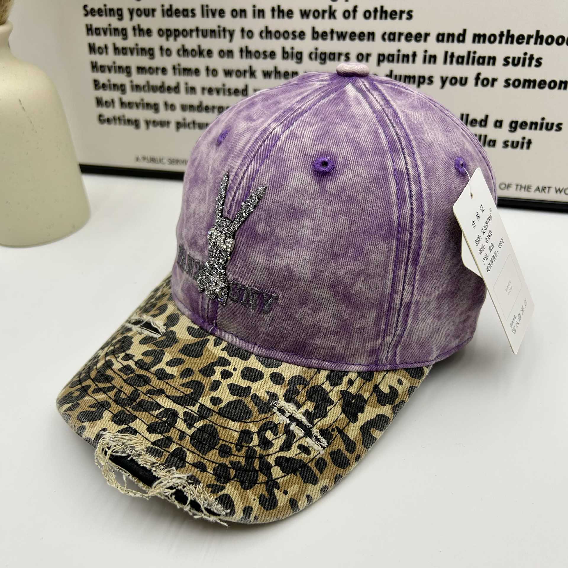 Wholesale Retro leopard print sweet cool rhinestone letters brushed old large head circumference face small duckbill cap