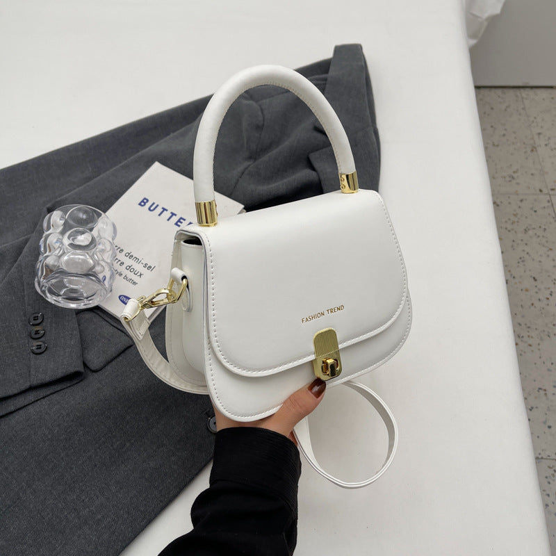 Wholesale Autumn and Winter Retro Portable Saddle Bag Shoulder Bag