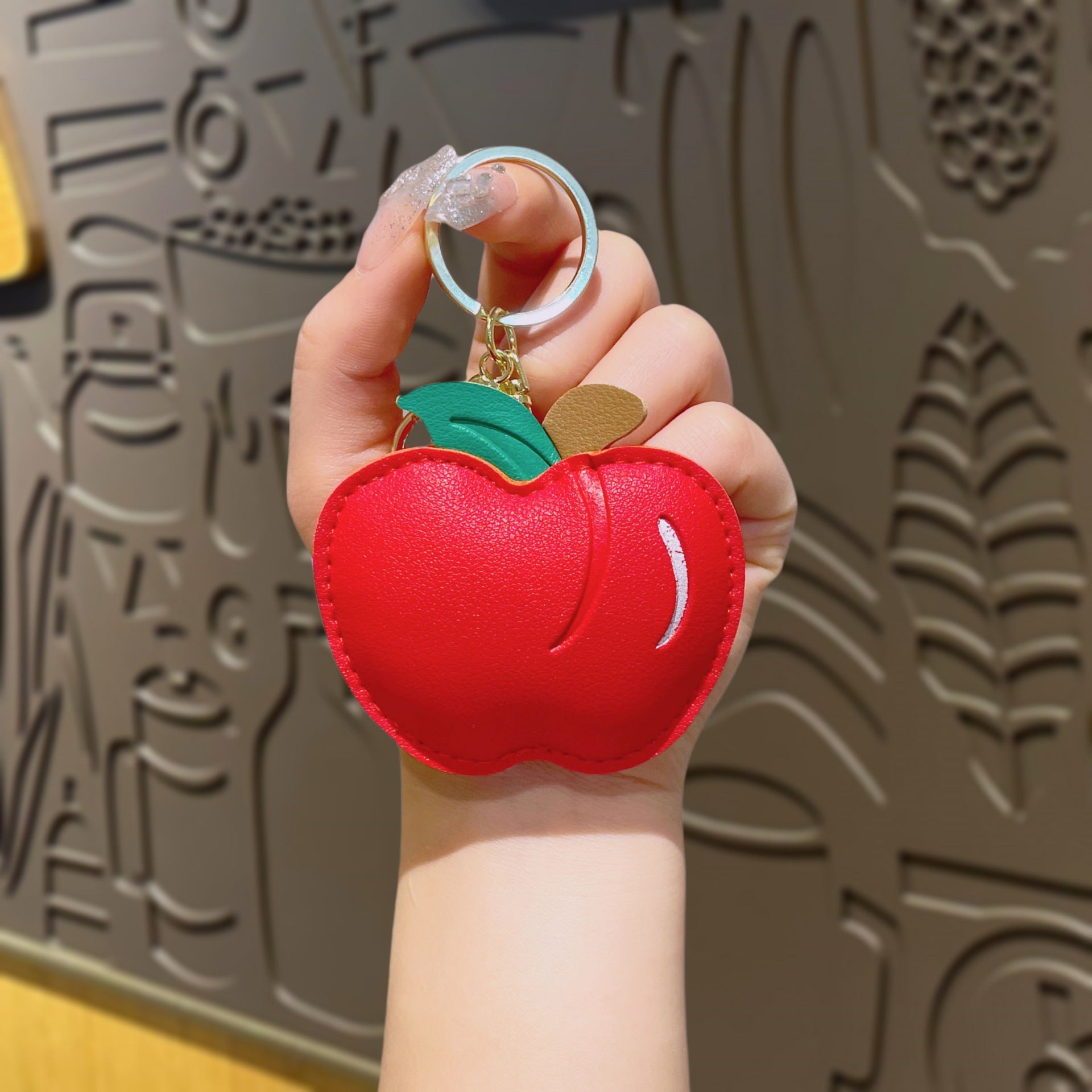 Wholesale Multicolor apple keychain charm