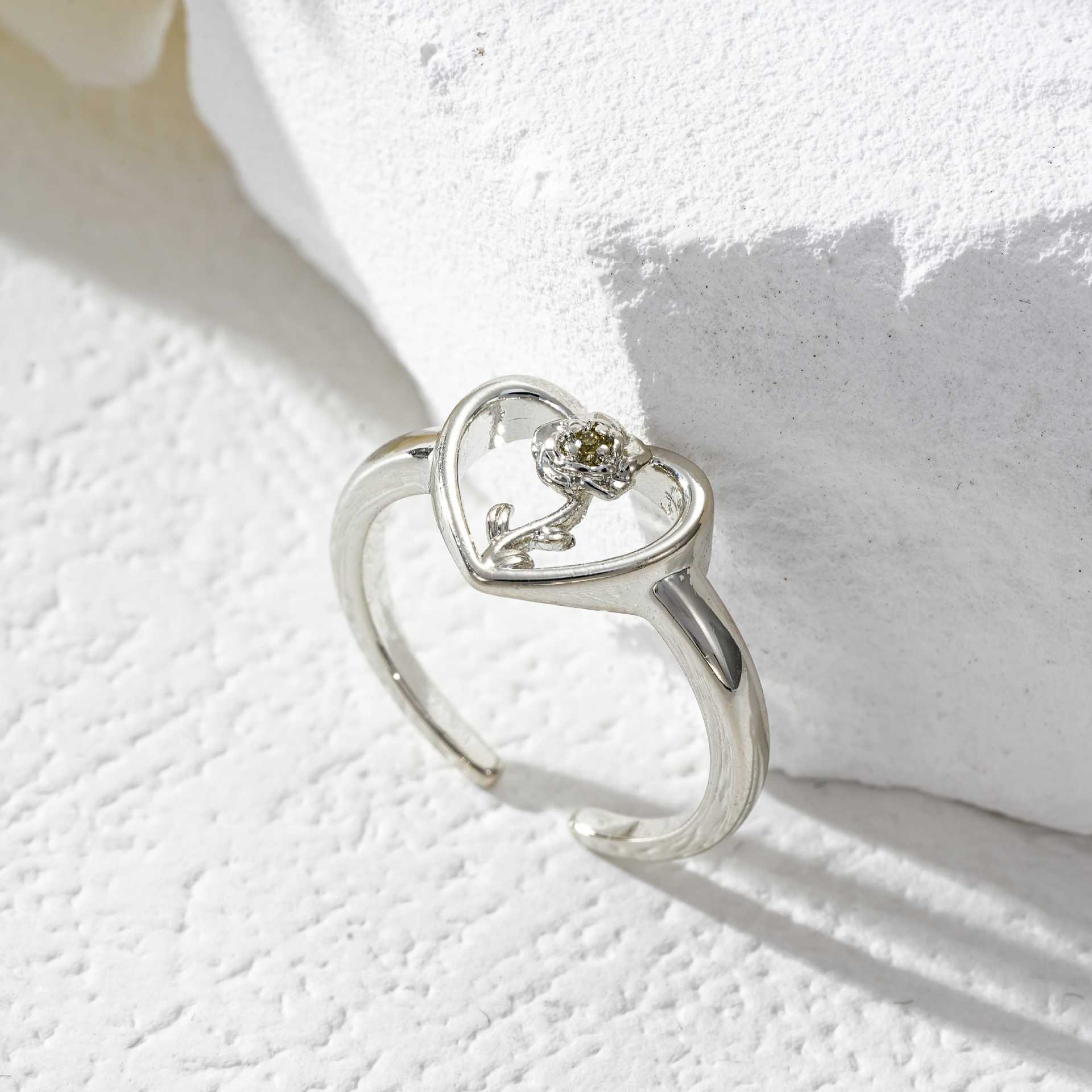 Wholesale Zircon Heart Flower Hand Jewelry Open 12-Month Flower Ring