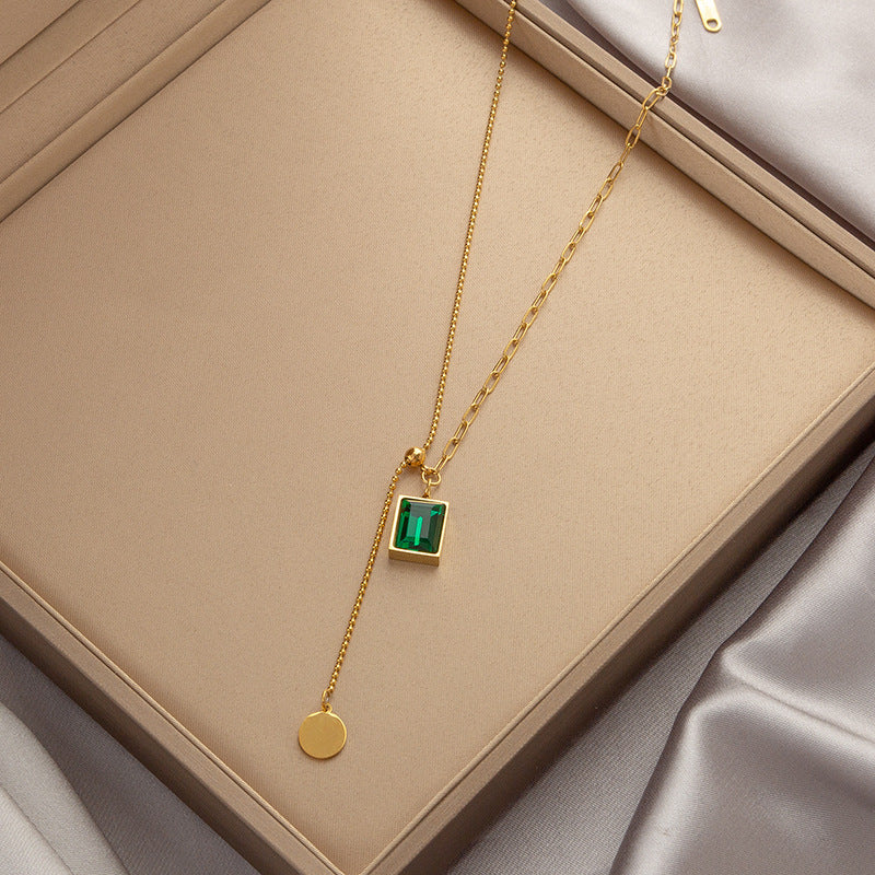 Wholesale  Accessible Luxury Niche Emerald Titanium Steel Necklace Women' s Ins Style