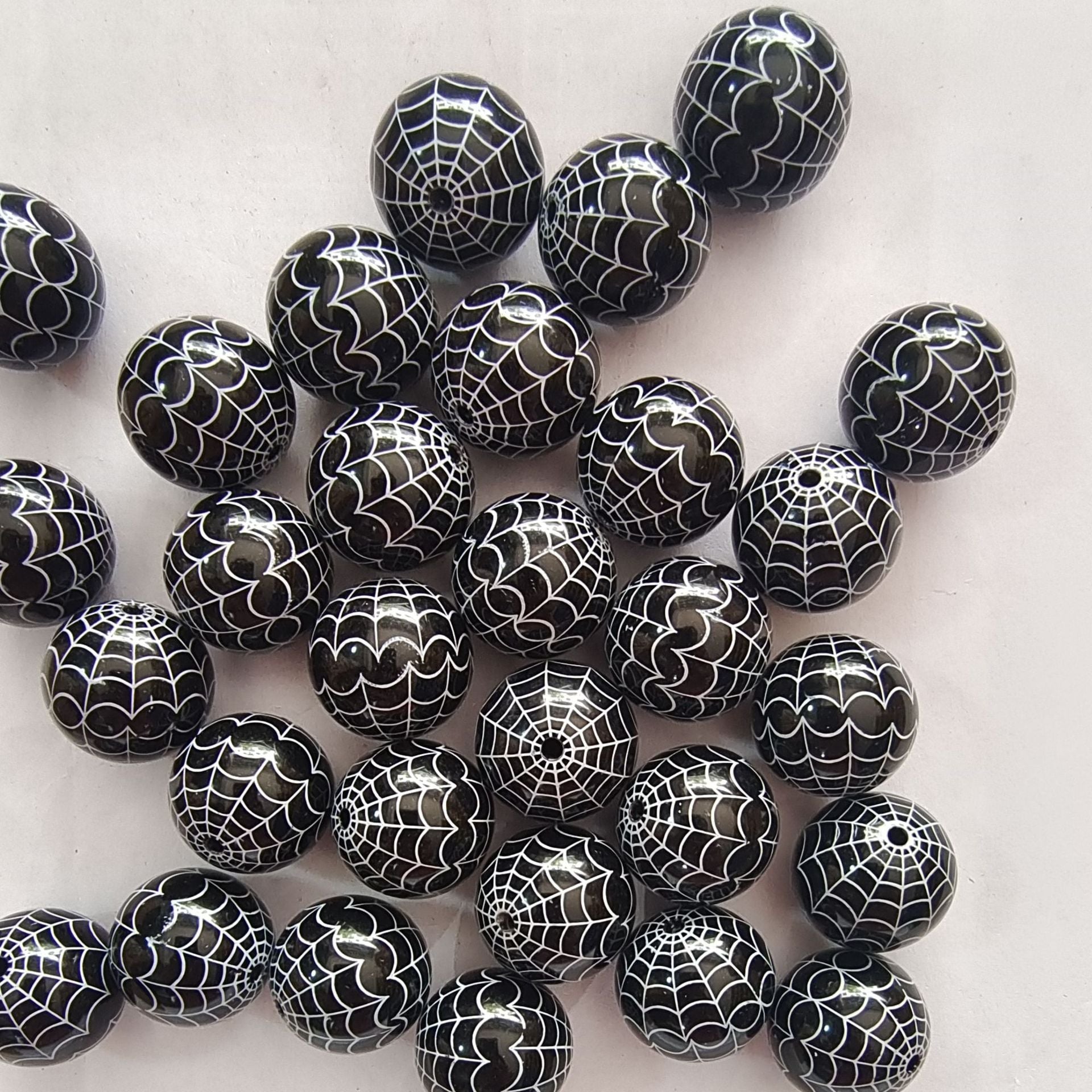 Wholesale 5pcs 20mm Acrylic Halloween Black Spider Web Print Beads