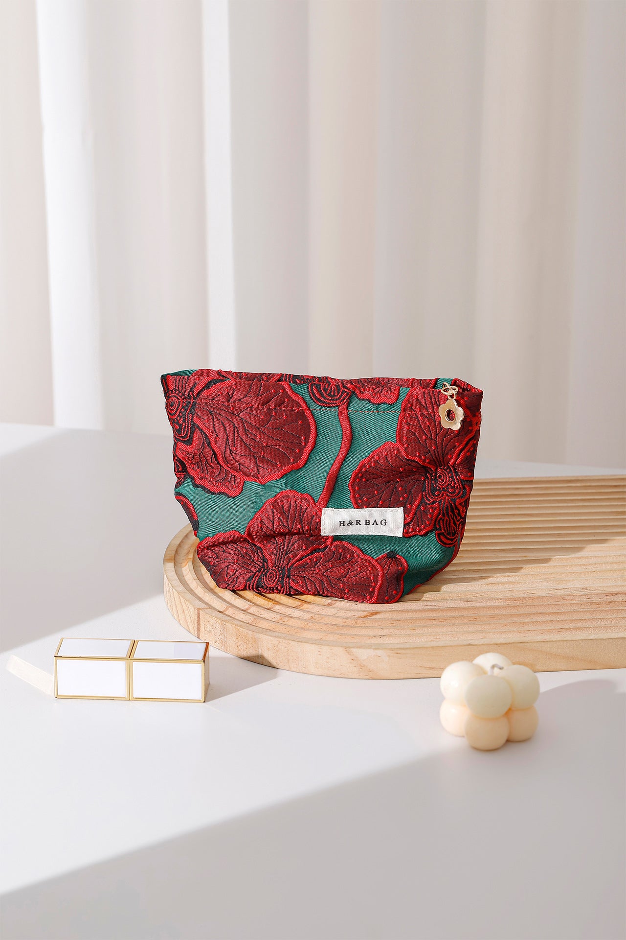 Wholesale New Vintage Chinese Red Jacquard Canvas Cosmetic Bag Large Capacity High-Level Clutch Bag