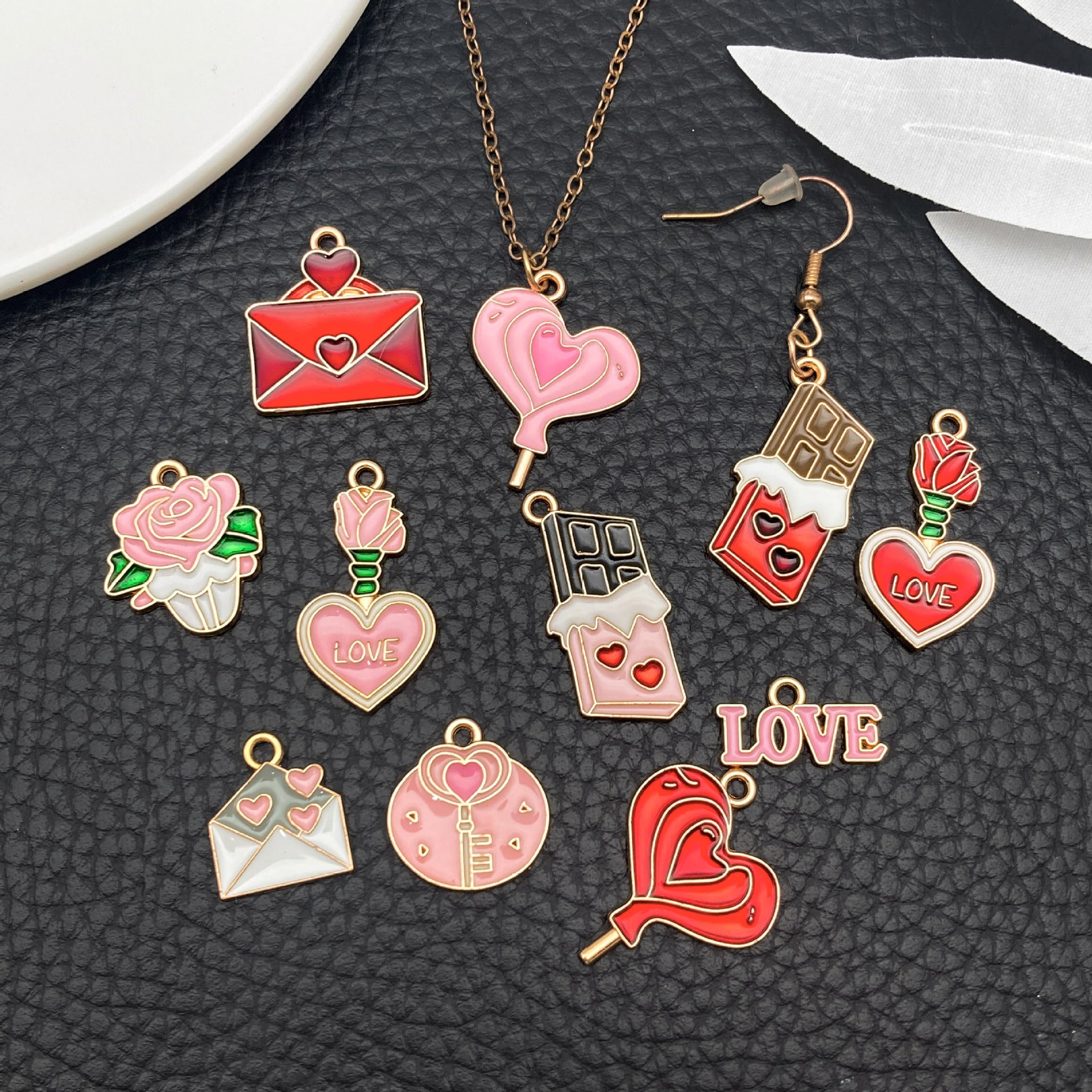 Wholesale Pink Valentine' s Day Love Accessories Pendant