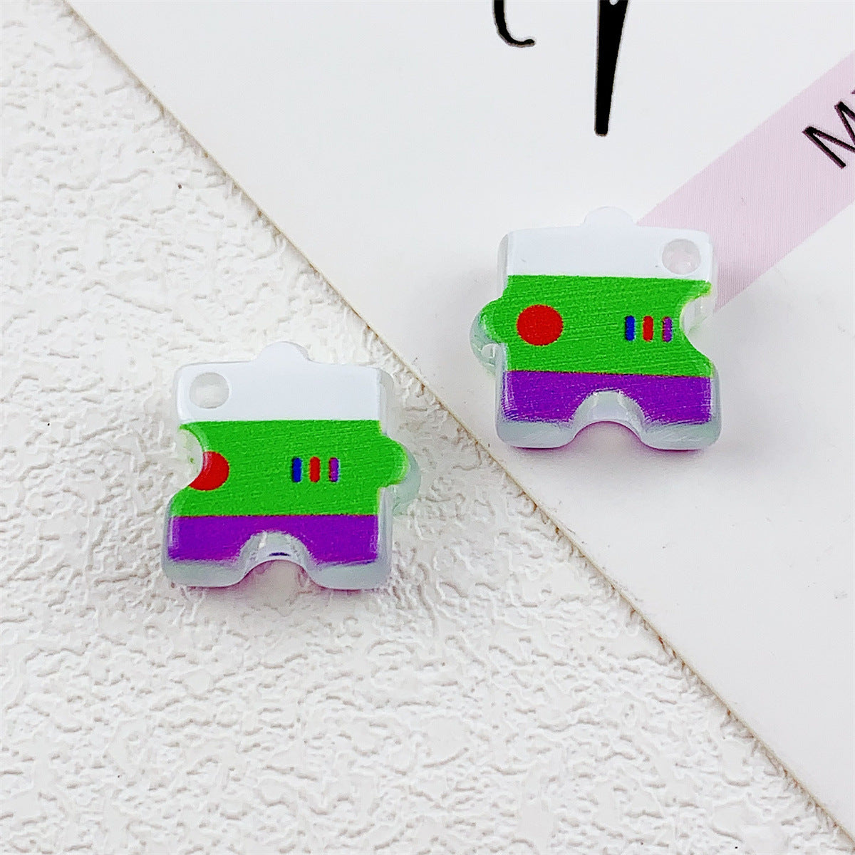 Wholesale 10pcs double-sided printed cartoon pig puzzle acrylic beads OLY Exclusive