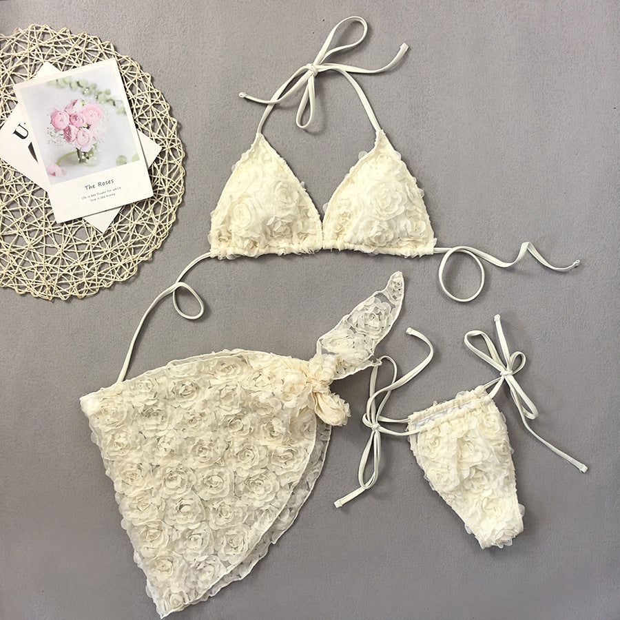 Wholesale Three-piece swimsuit with triangle straps and floral fabric