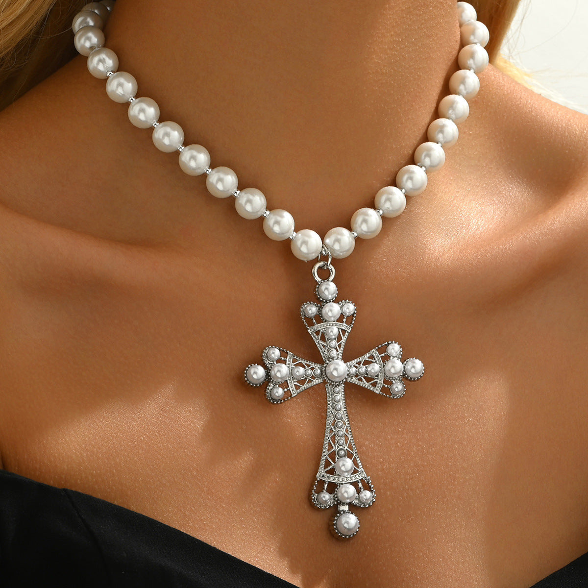 Wholesale Dark Punk Gothic Imitation Pearl Beaded Diamond Exaggerated Cross Necklace