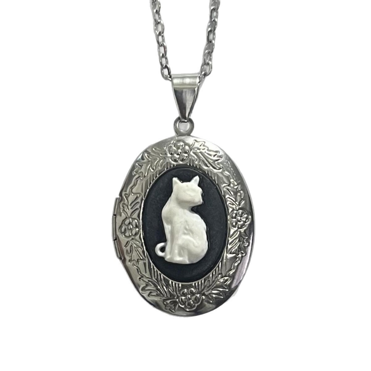 Wholesale  Gothic Elegant Simple Cat Pattern Pendant Necklace Oval Women's Jewelry Gift