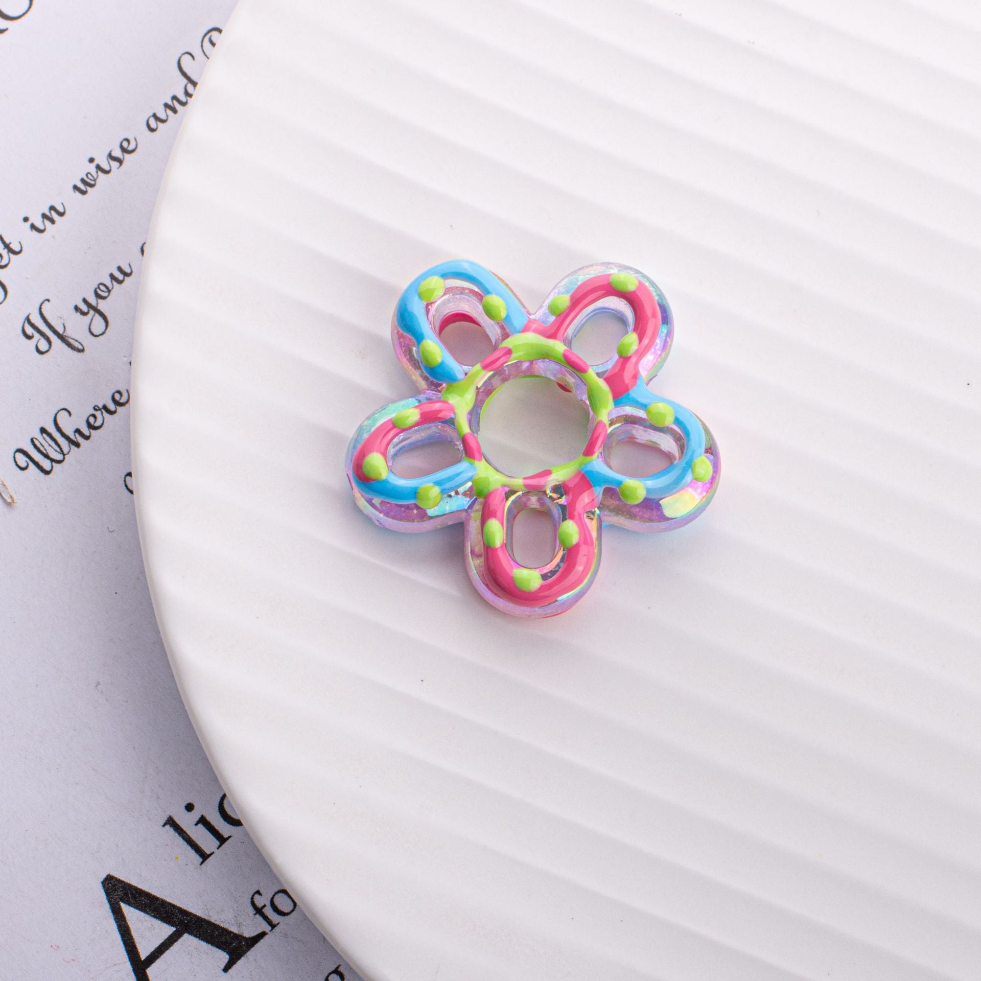 Wholesale Hollow Big Flower Color Hand-painted Acrylic Vertical Hole DIY Bracelet Bag Chain Car Hanging Accessories