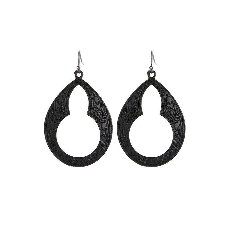 Wholesale Retro Metal Hollow Flower Bohemian Carved Court Style Earrings