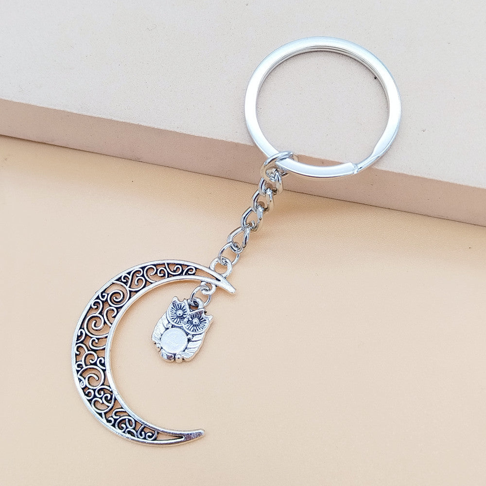 Wholesale keychain pentagram star peach heart pendant vintage sun moon combination keychain ornaments
