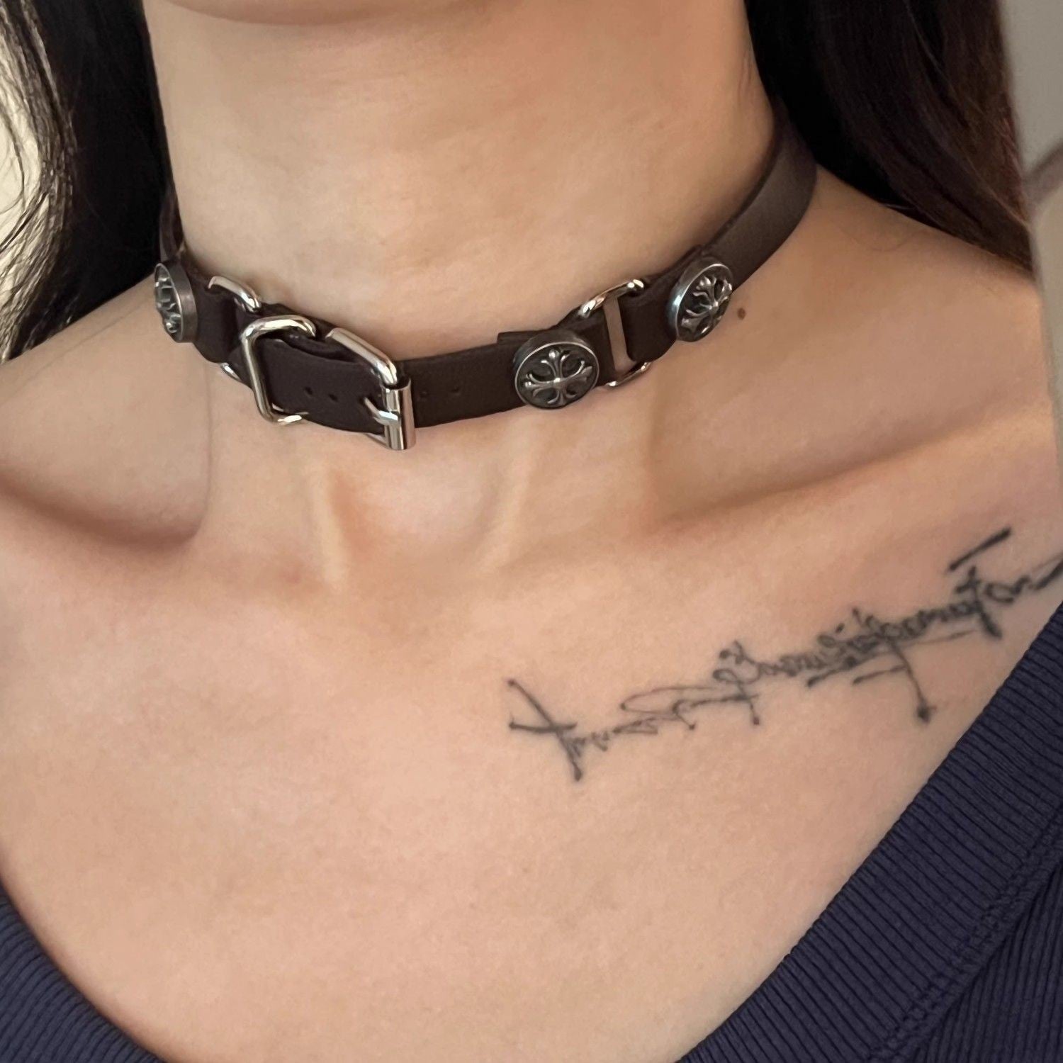 Wholesale Vintage Maillard Collar Plush Sunflower Pendant Necklace