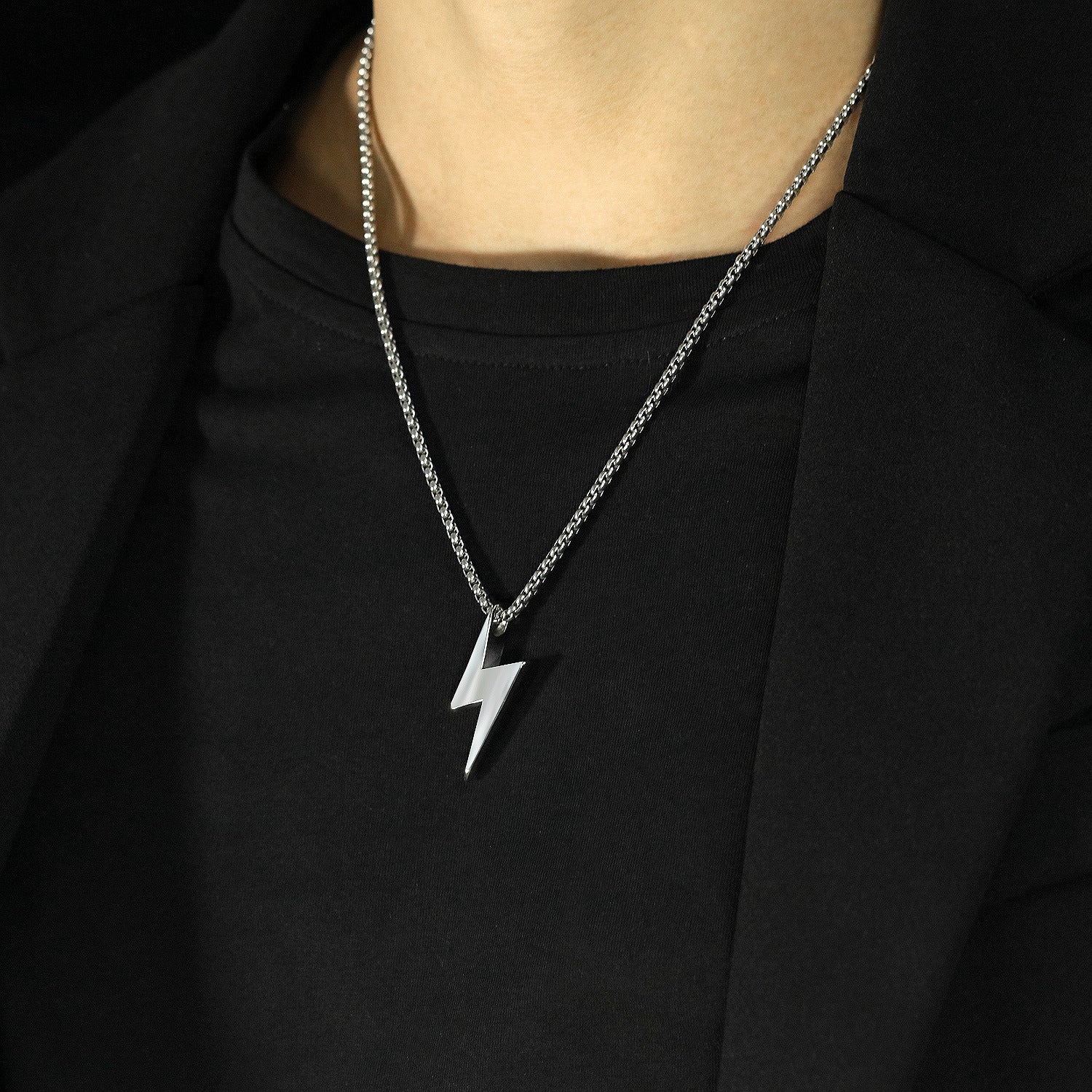 Wholesale Creative Lightning Titanium Steel Men's Necklace