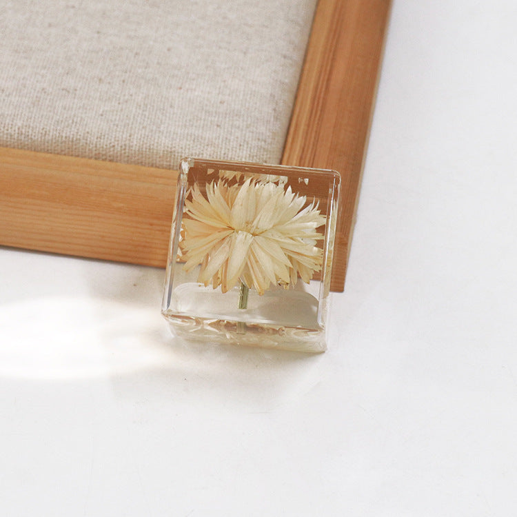 Wholesale 6pcs Retro Style Immortal Flower Crafts 4cm Ornaments