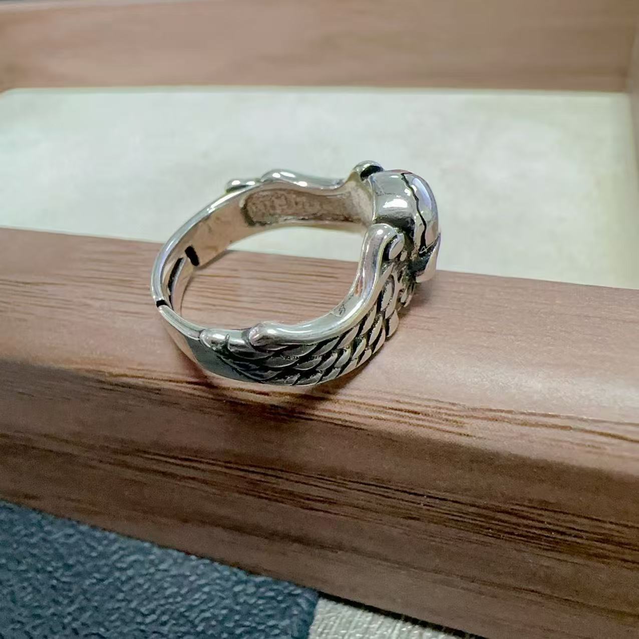 Wholesale Vintage distressed skull men's ring