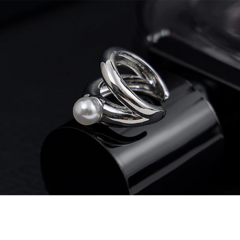 Wholesale Pearl Heart Zircon Decorated Combination Ear Clips