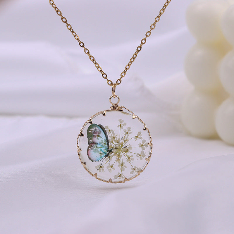 Wholesale Butterfly Small Fresh Necklace Creative Gold and Silver Dried Flower Glass Pendant Bohemian Retro Fashion Jewelry