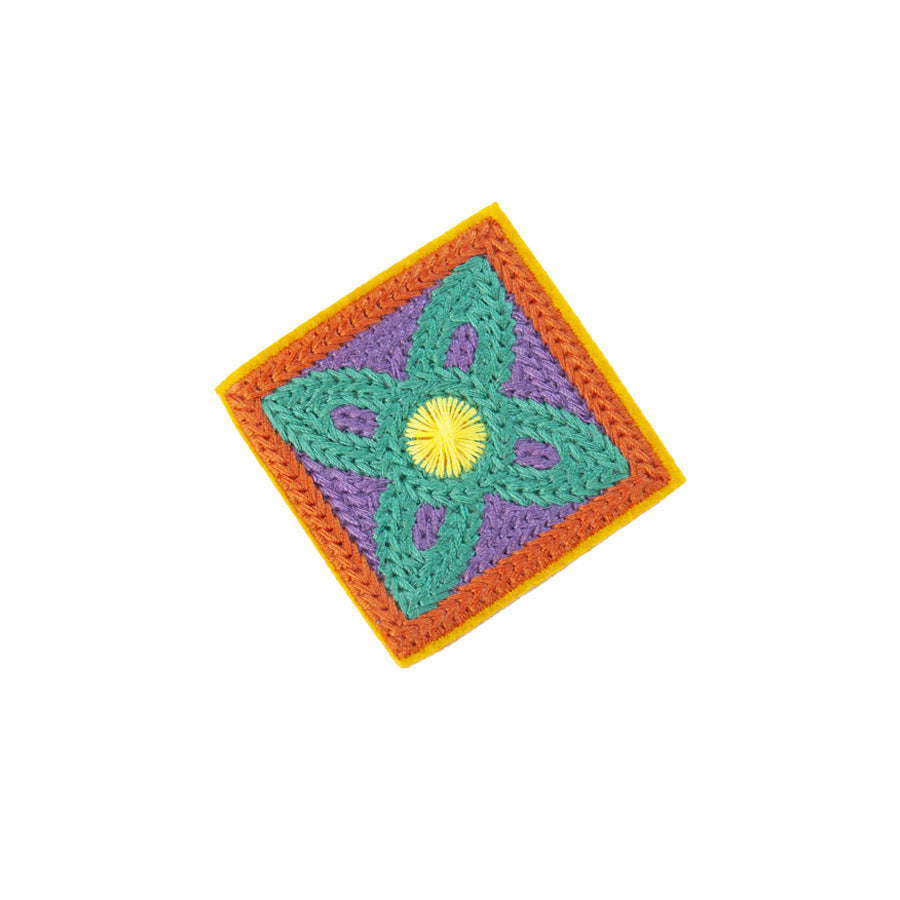 Wholesale Embroidered Floral Felt Applique Patches Decorative DIY Sew On Embellishments For Bags Dresses Towels Crafts