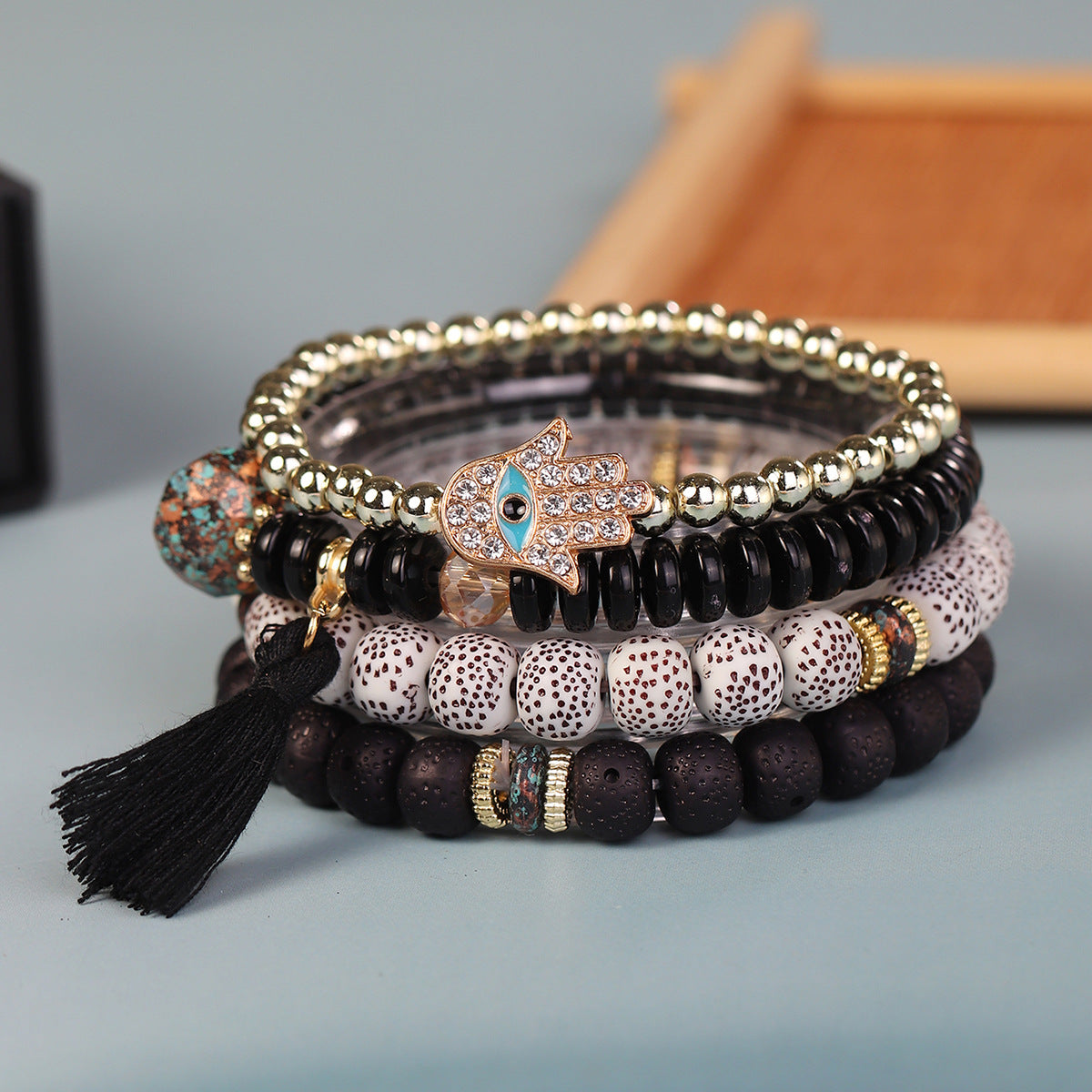 Wholesale Tassel Demon Palm Pendant Multi Layered Pendant Glass Elastic Bracelet