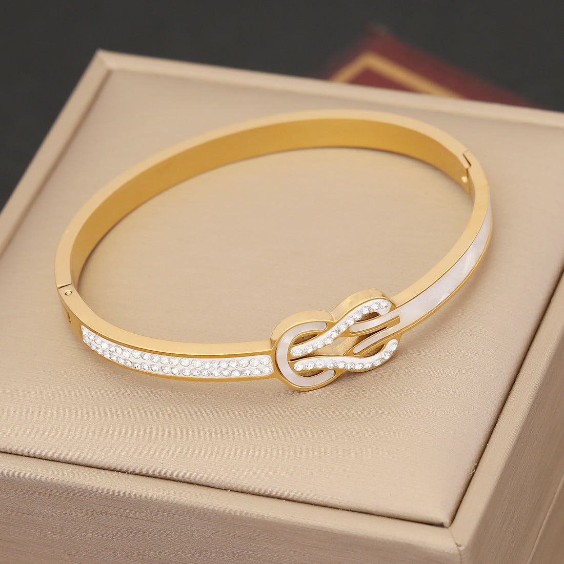 Wholesale of New Devil's Eye Retro Stainless Steel Bracelet