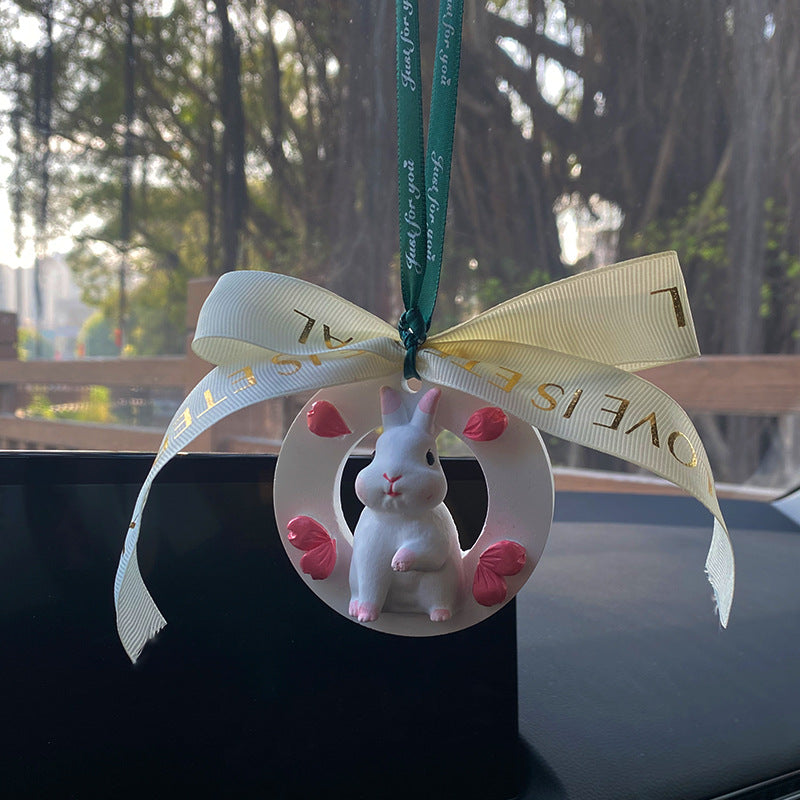 Wholesale Car Mounted Aromatherapy Expansion Stone Rabbit Rearview Mirror Decorations