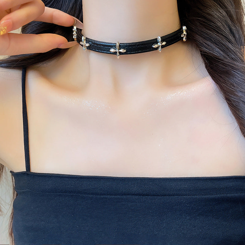 Wholesale Retro dark cross punk gothic style leather clavicle chain