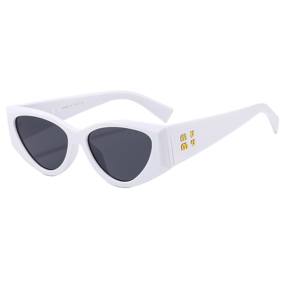 Wholesale Fashion men' s and women' s sunglasses personalized all-matching glasses