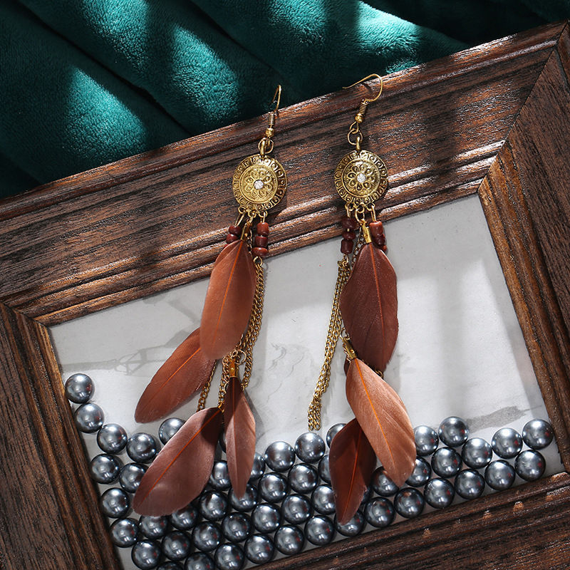 Wholesale Ethnic style super fairy high-end feather earrings