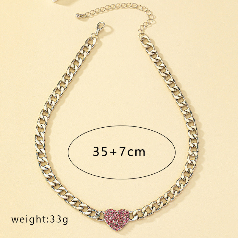Wholesale Alloy Electroplated Golden Heart Pendant Necklace Cuban Chain Women S Trendy Jewelry Accessory Casual Gift
