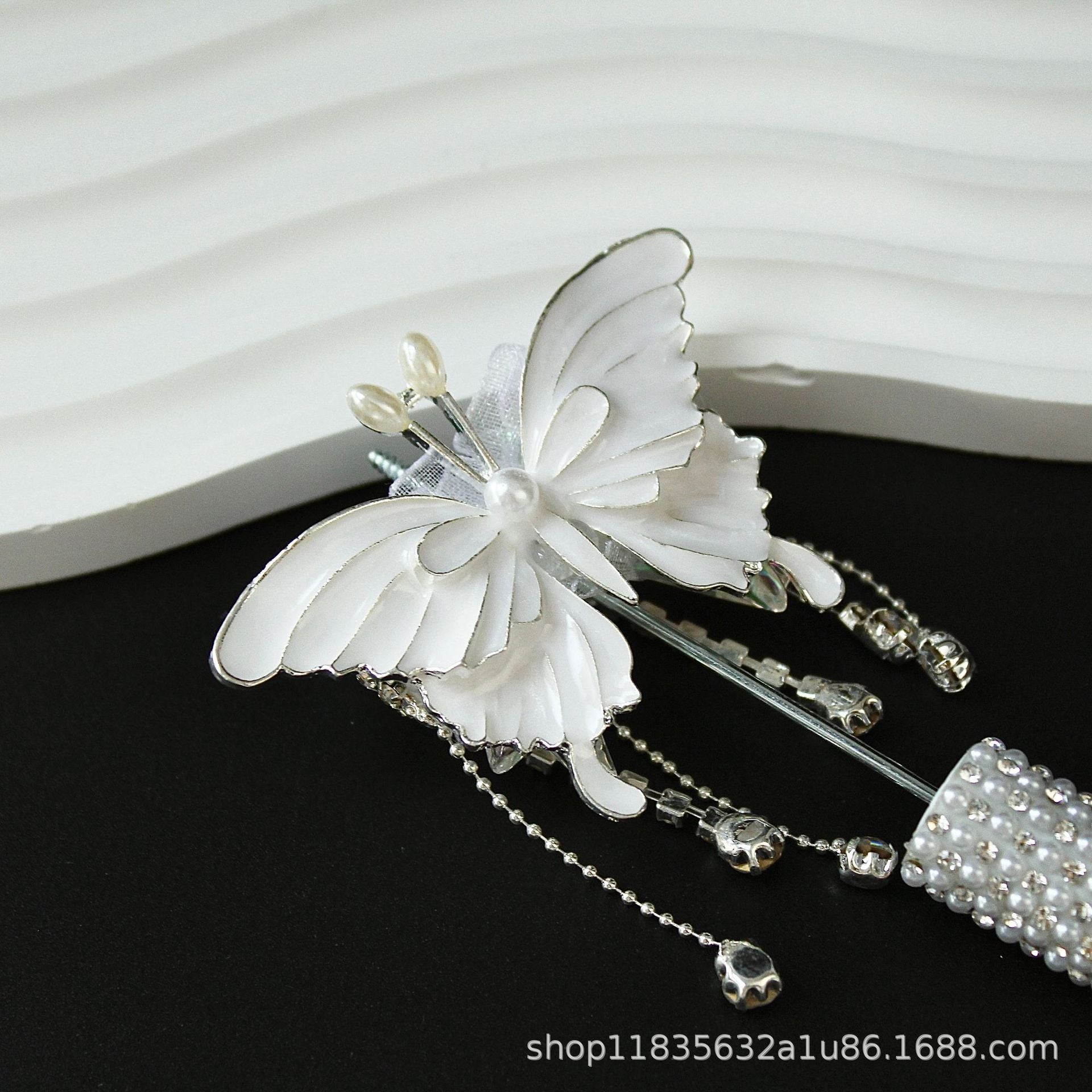 Wholesale 10pcs colored butterfly diamond ball tassel beads