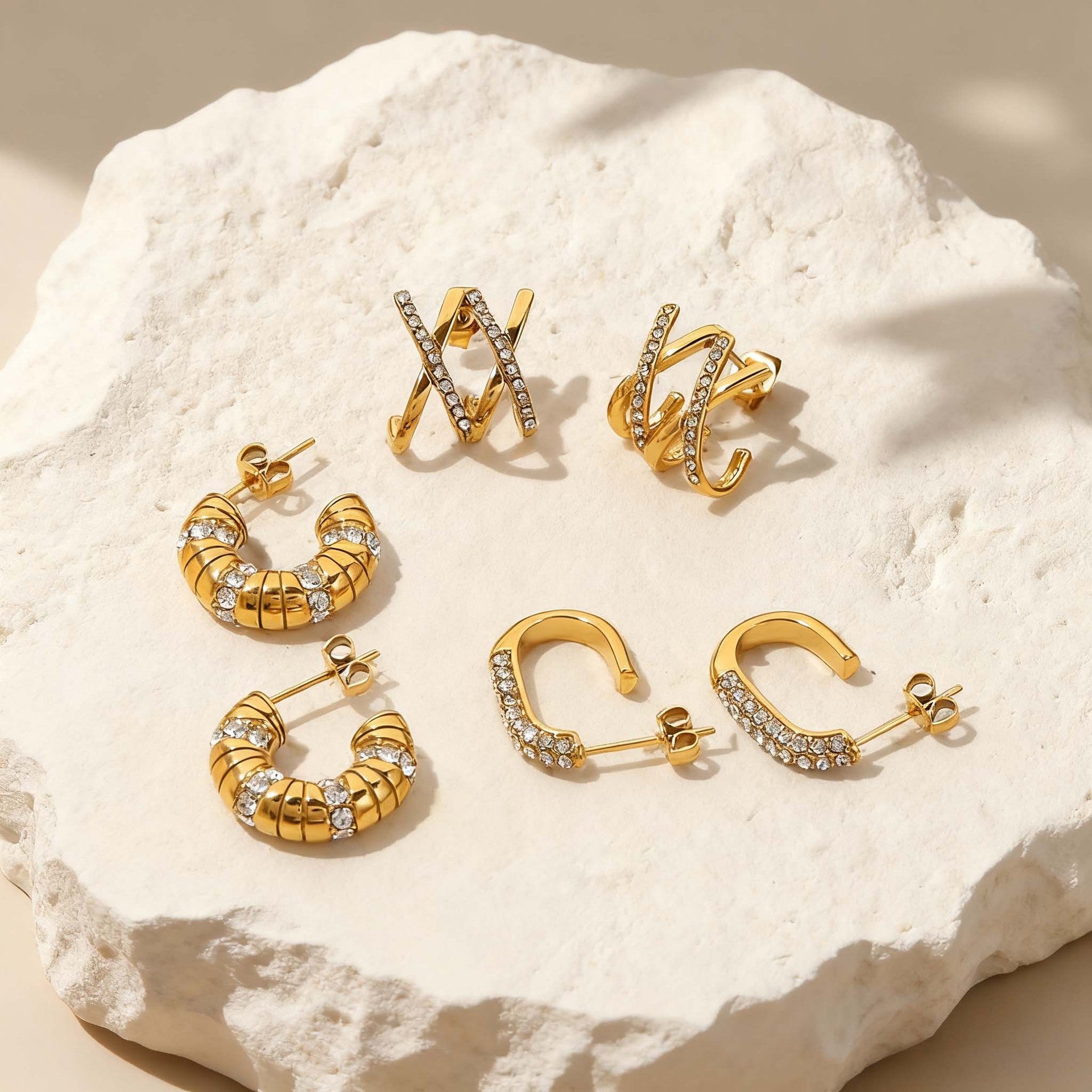 Wholesale Titanium Alloy Gold-Colored Earrings Luxury Style
