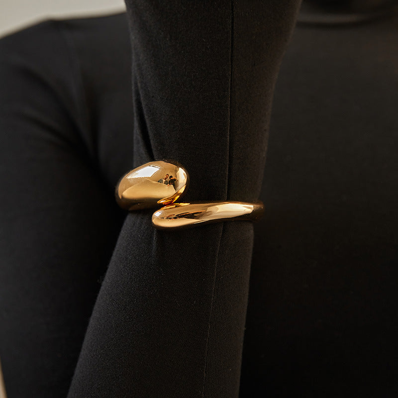 Wholesale Alloy Double-headed Two-color Stitching Open Gold-plated Spring Bracelet