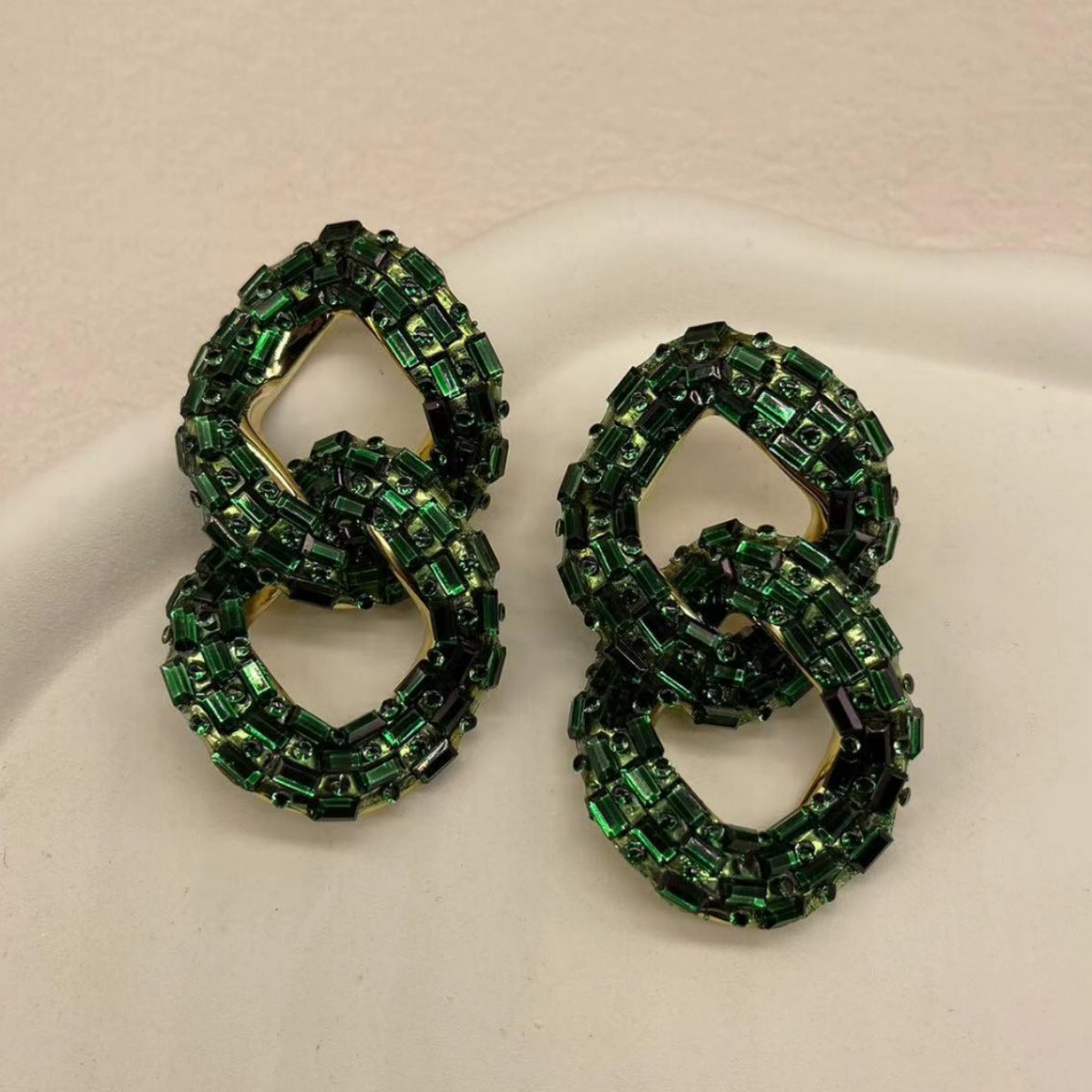 Wholesale Chain Shaped Diamond Inlaid Colored Earrings