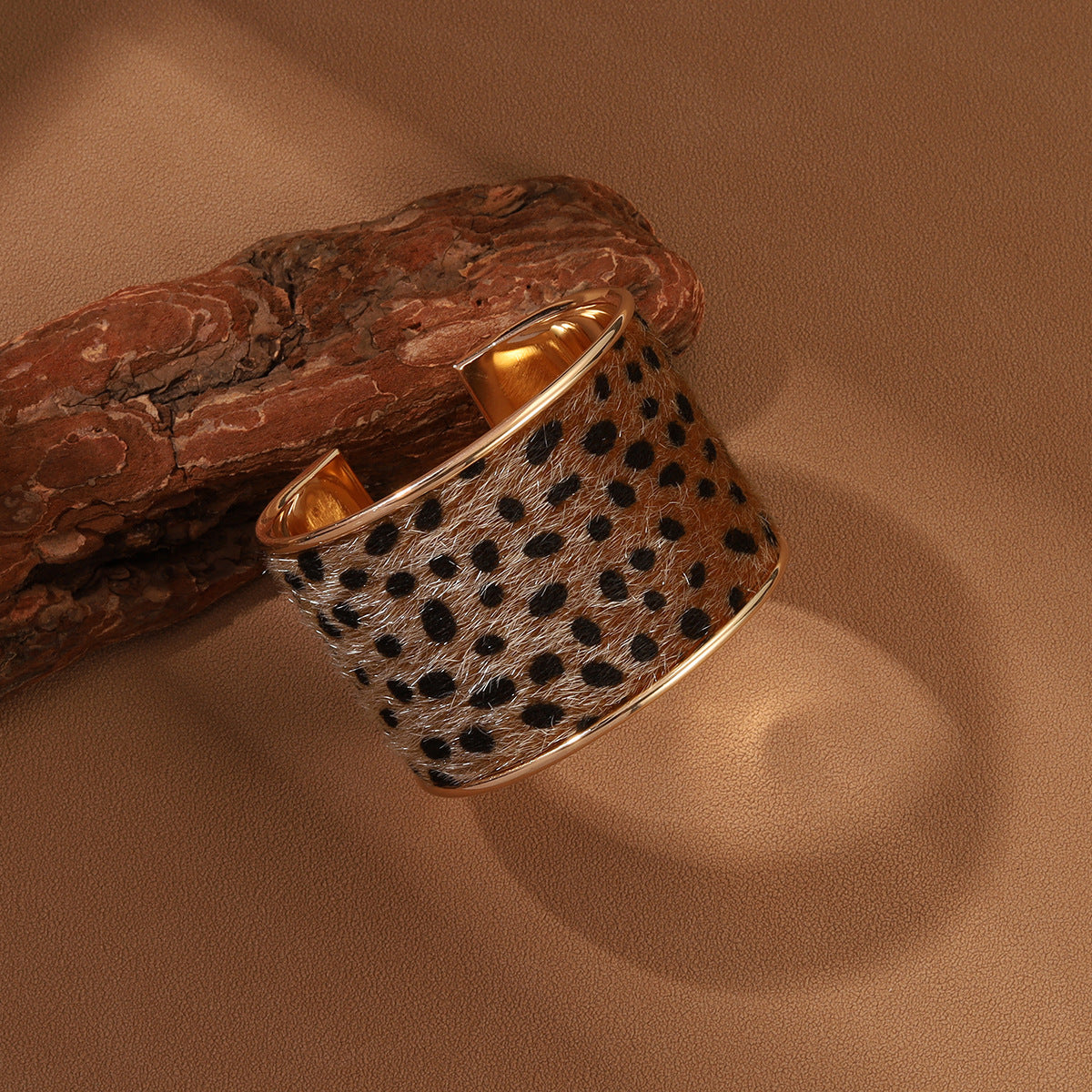 Wholesale Fashion Leopard Print Cuff Bracelet