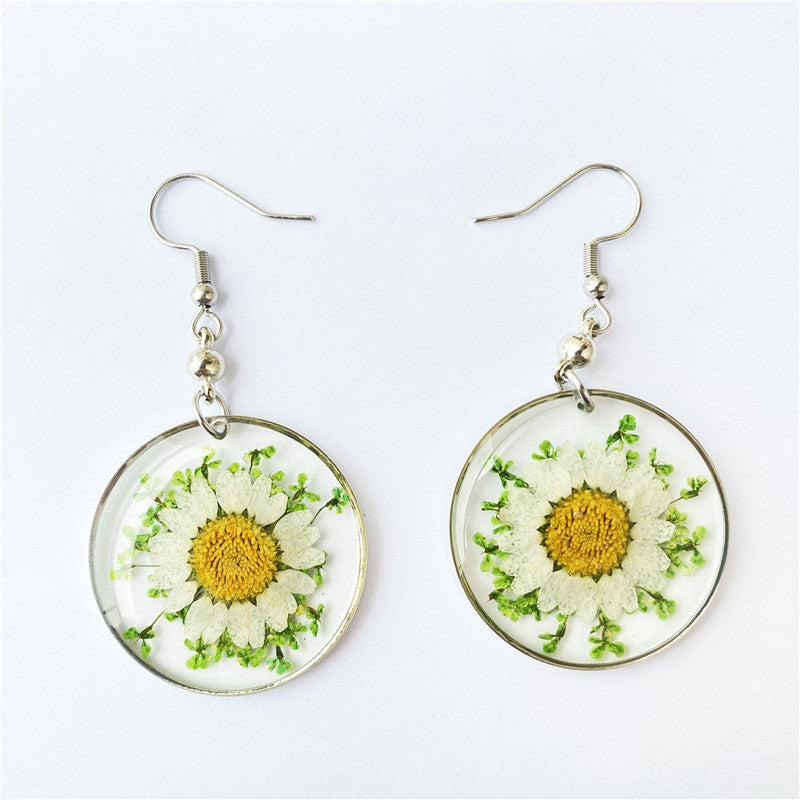 Wholesale 6pcs Resin Dripping Dried Flower Crystal Chrysanthemum Specimen Earrings