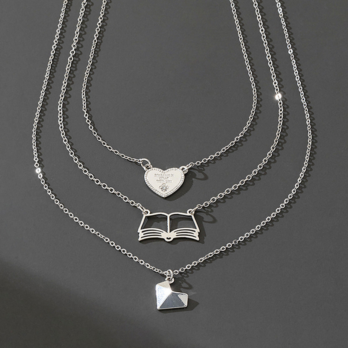 Wholesale three-dimensional heart pendant literary temperament ladies necklace suit