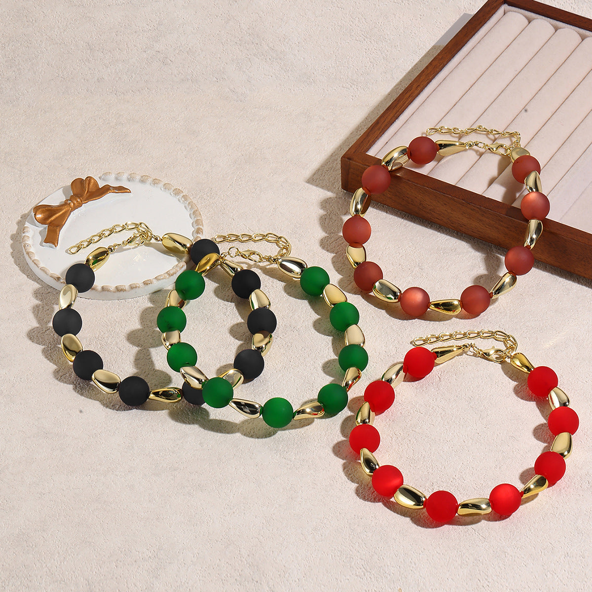 Wholesale Irregular acrylic geometric round necklace