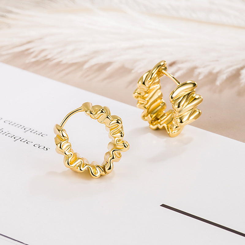 Círculos plisados ​​al por mayor Pendientes de cobre