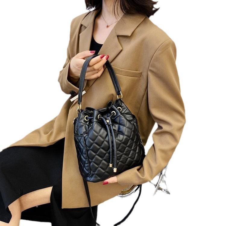Wholesale Lingge PU Single Shoulder Crossbody Bag