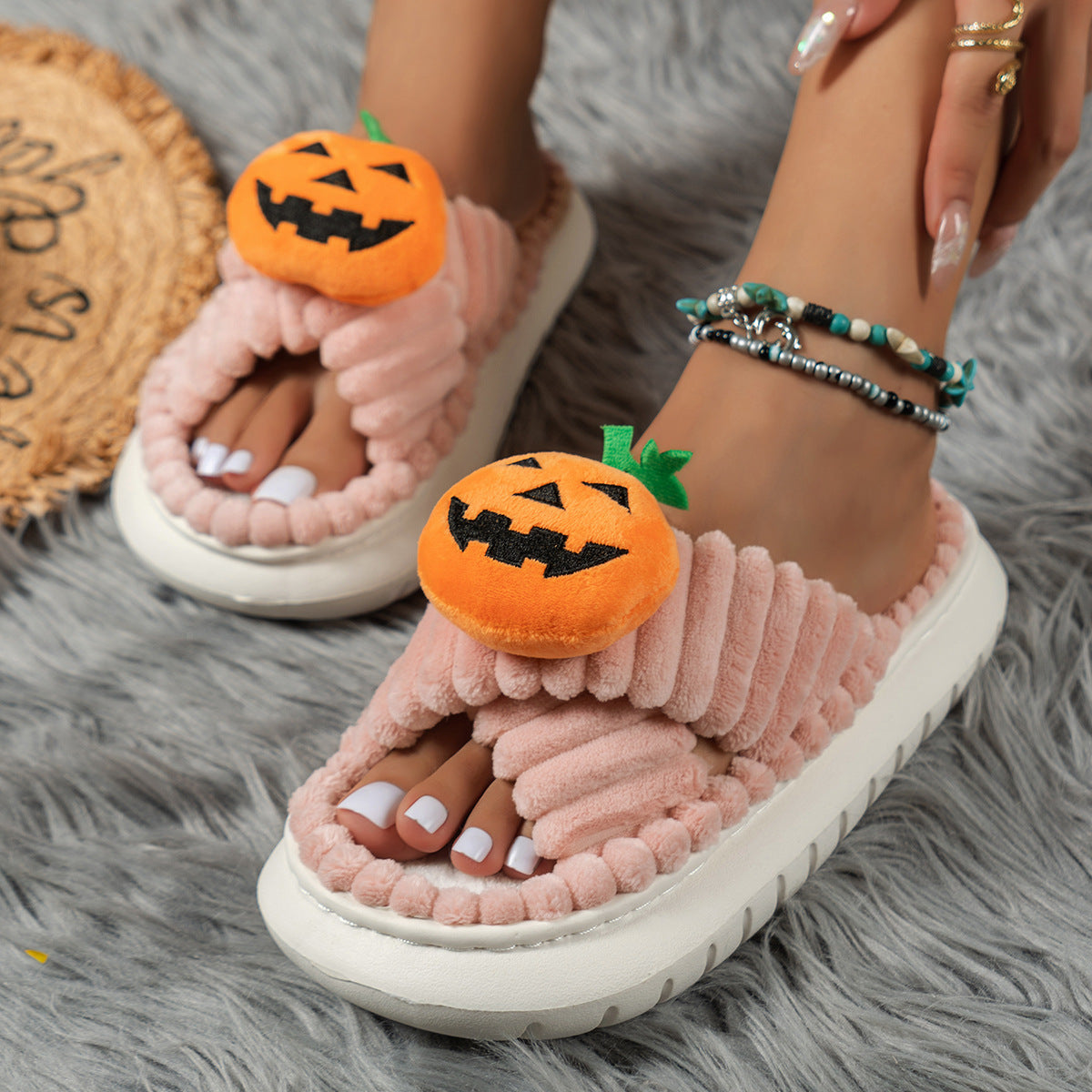Wholesale 2023 Autumn Halloween Pumpkin Head Open Toe Plush Outerwear Slippers