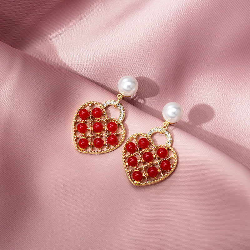 Wholesale Vintage Love Pearl Earrings