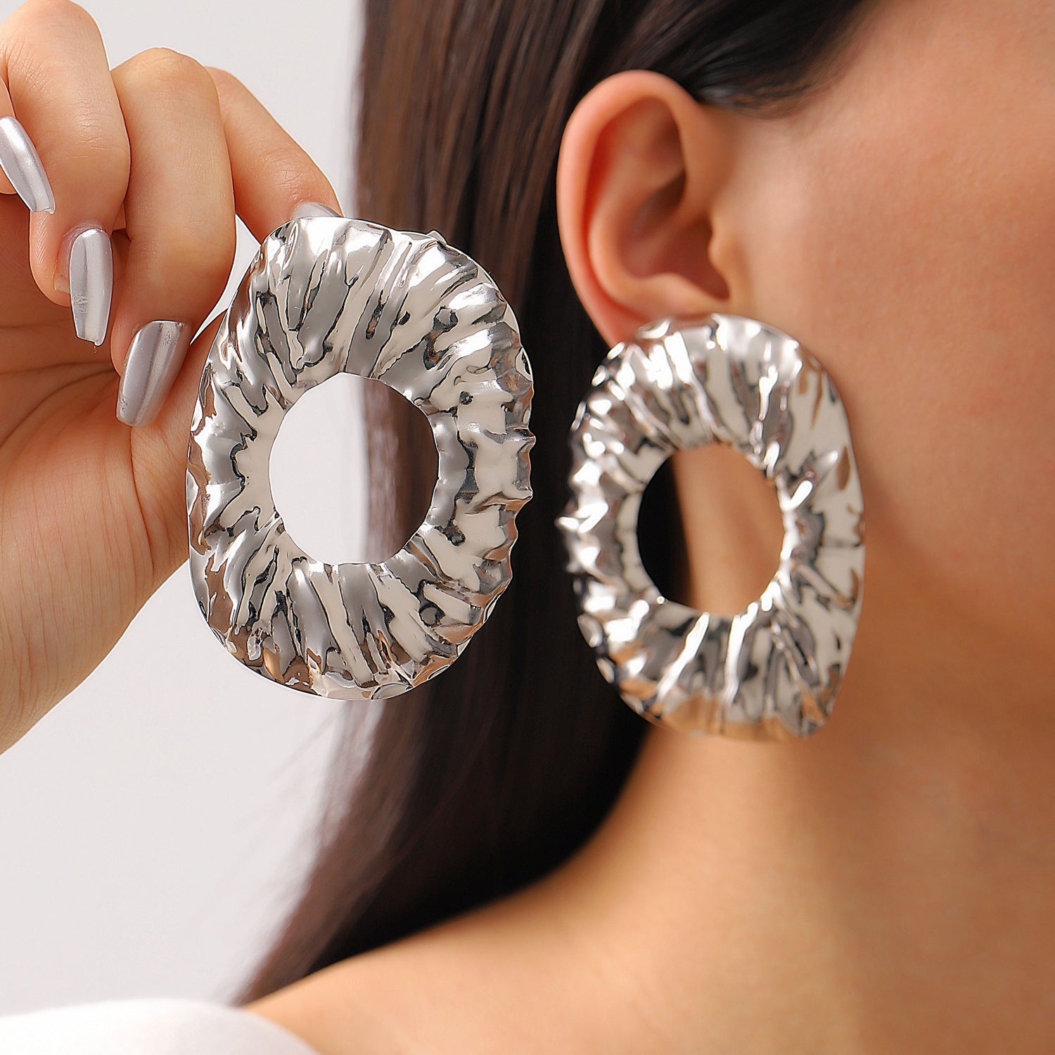 Wholesale Vintage Lava Texture Irregular Geometric Earrings For Women Gold Metal Electroplated Fashion Accessory