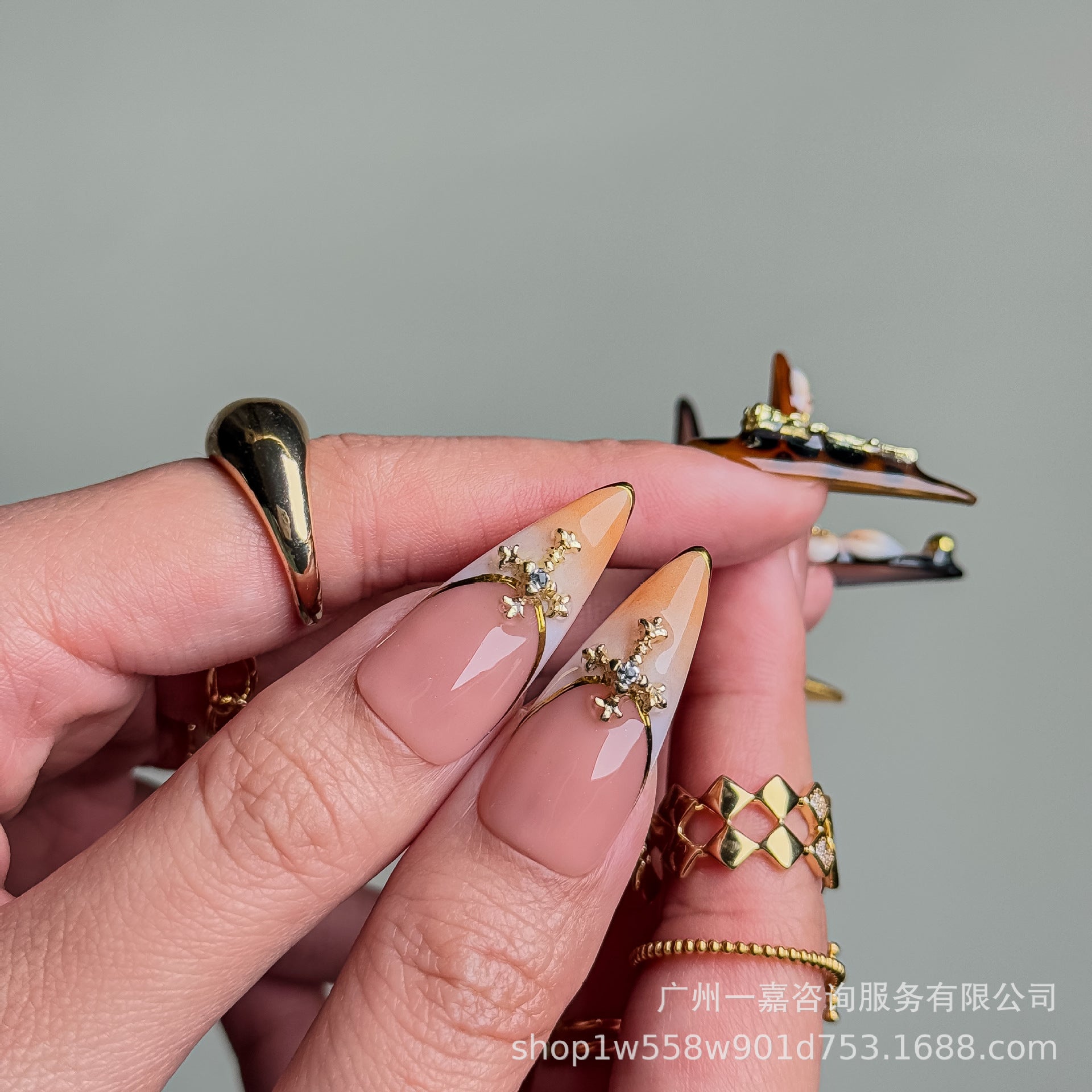 Wholesale Hand-painted carved long pointed nails pure hand-made wearable nails