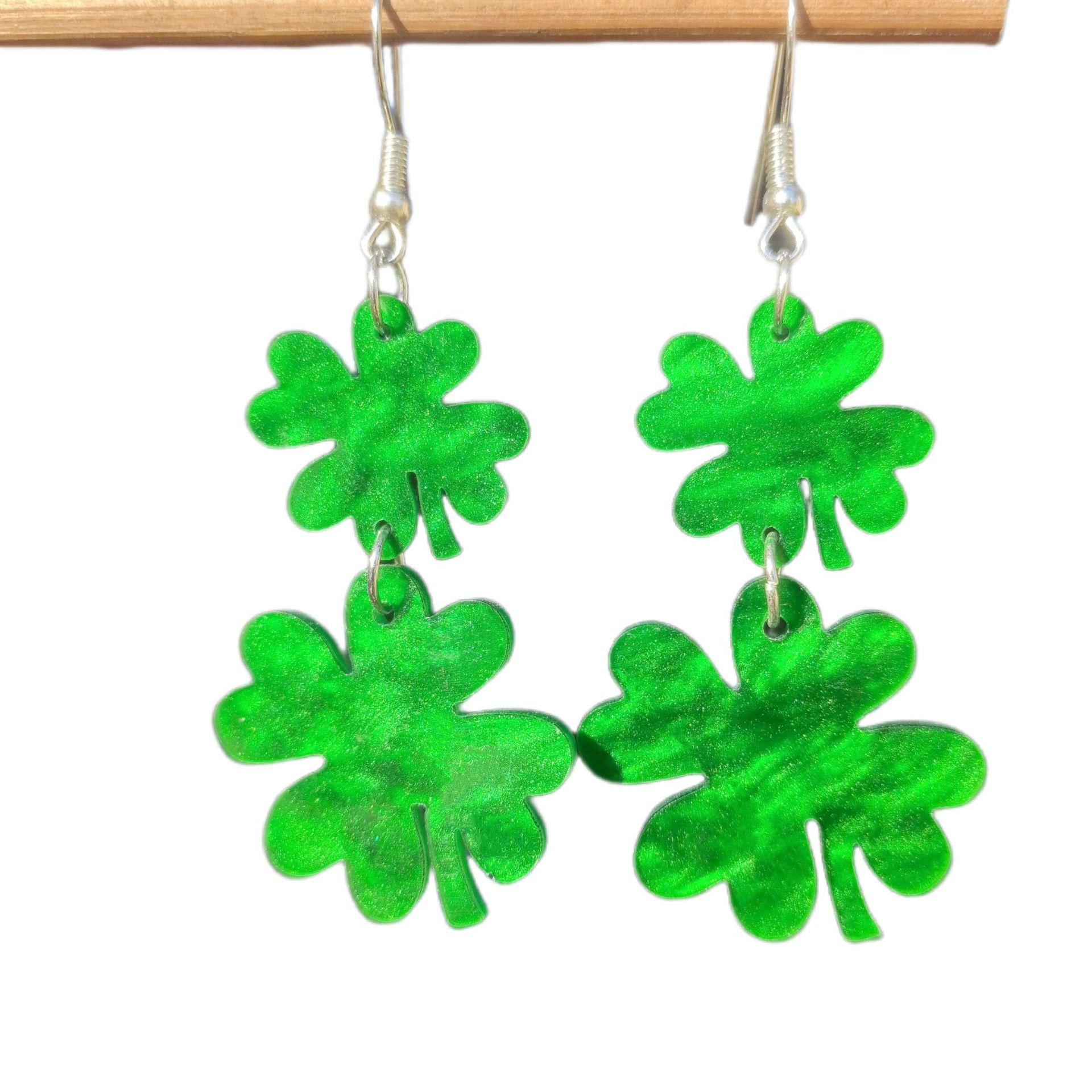 Wholesale St. Patrick's Day  Clover green clover acrylic earrings