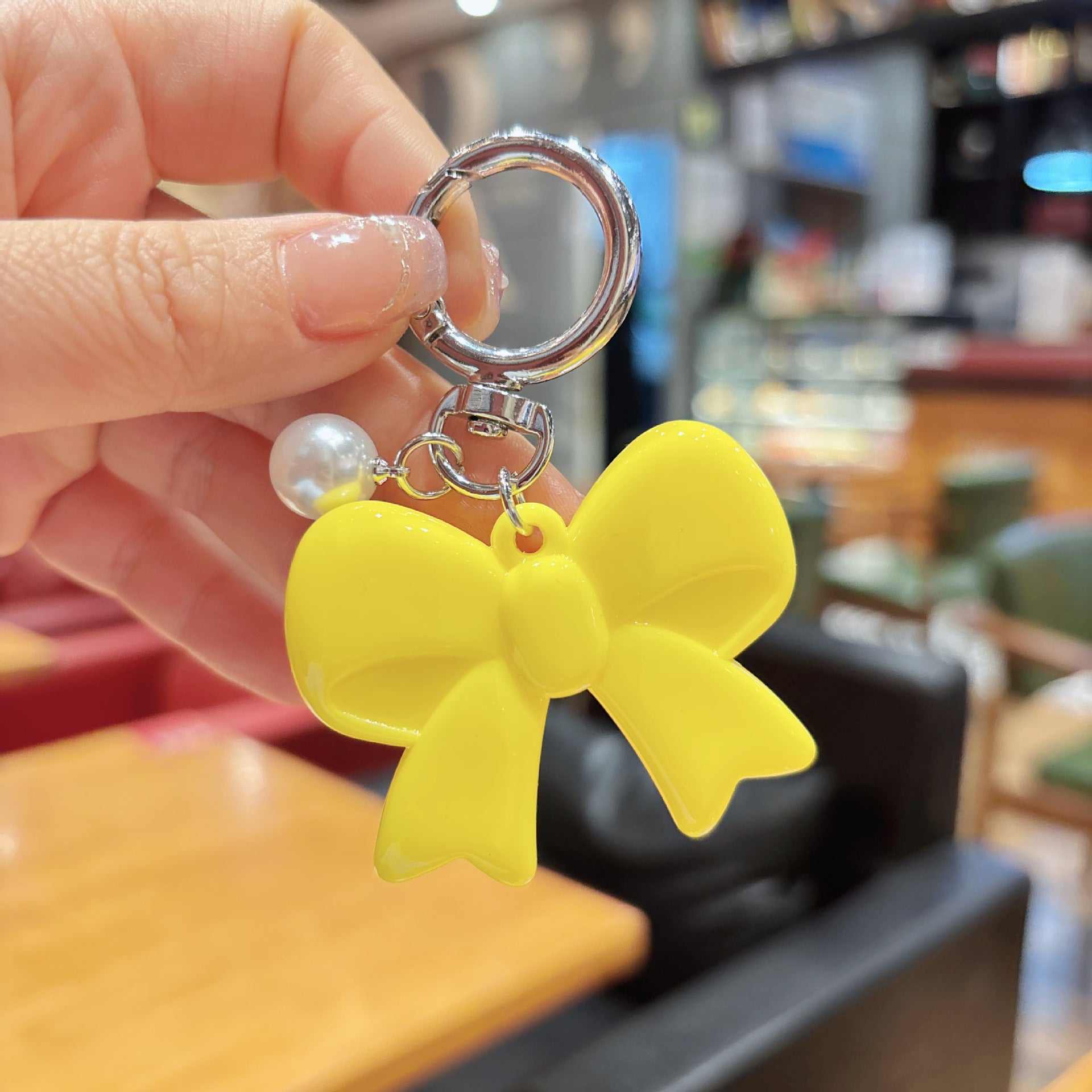 Wholesale Sweet Pink Butterfly Bow Acrylic Keychain Phone Charm Fashion Accessory Boutique Resale Gift