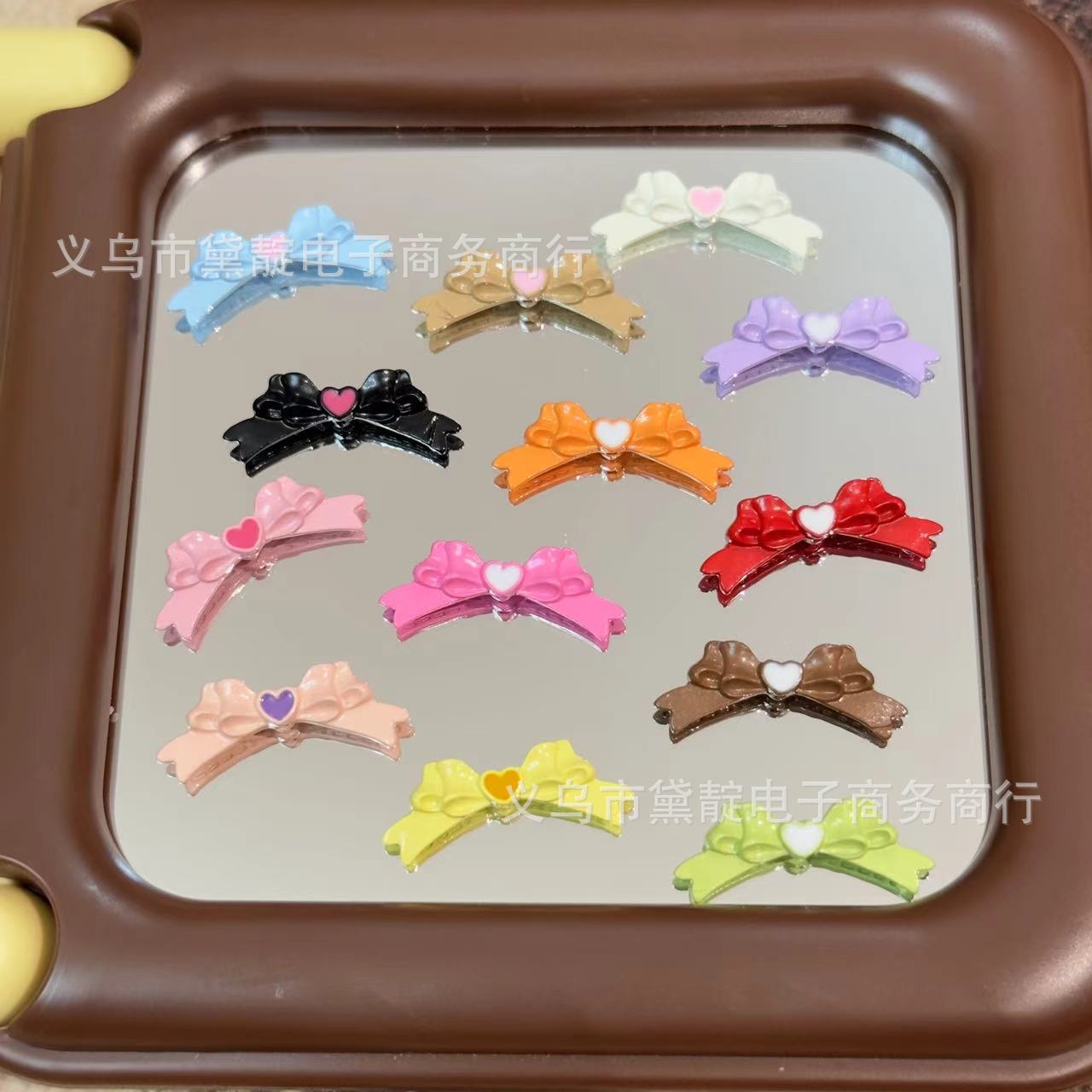 Wholesale 10pcs DIY Paint Alloy Bead Accessories Love Streamer Bow Beaded Mobile Phone Chain Keychain Bracelet Necklace Bead Spacer