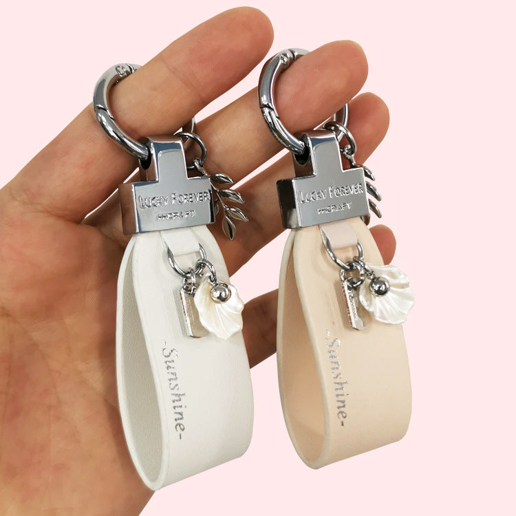 Wholesale Alloy Leather Buckle Shell Female Pendants