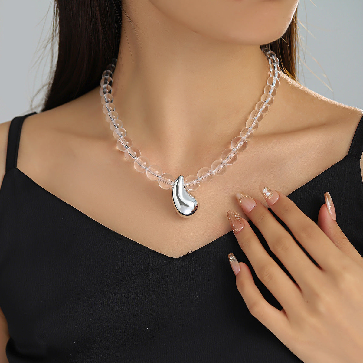 Wholesale new drop-shaped round pearl acrylic necklace ladies simple fashion adjustable sweater chain